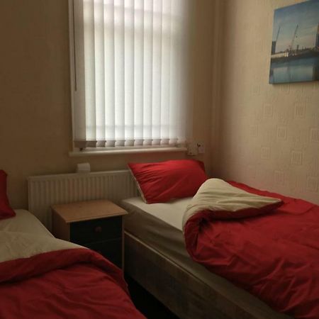 The Glenbuck Hotel Anfield リヴァプール エクステリア 写真